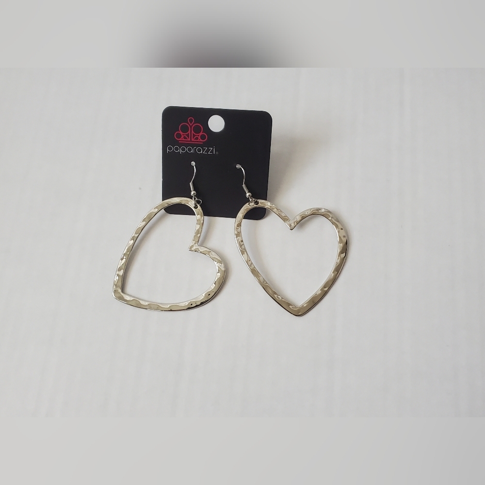 Paparazzi Textured Silver Heart Earrings